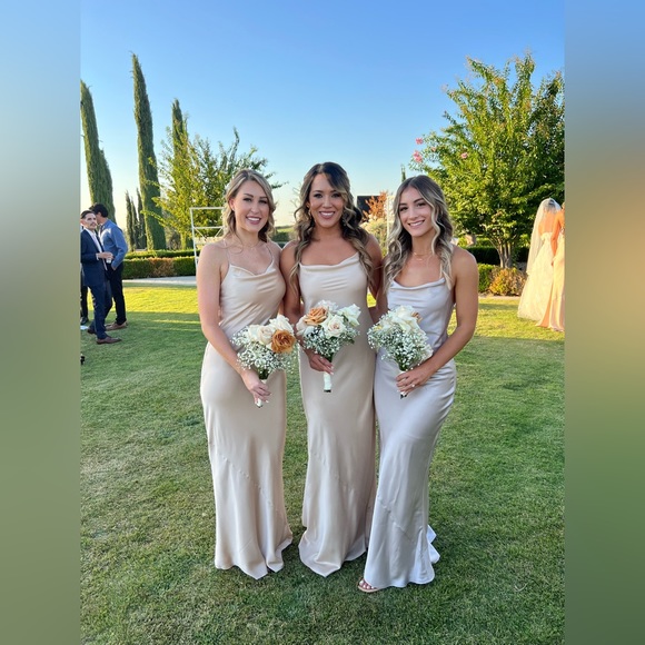 Show me your mumu bridesmaids dress only worn once. - Picture 3 of 3